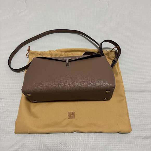 T-Lock grained-leather clutch taupe - Picture 3 of 8
